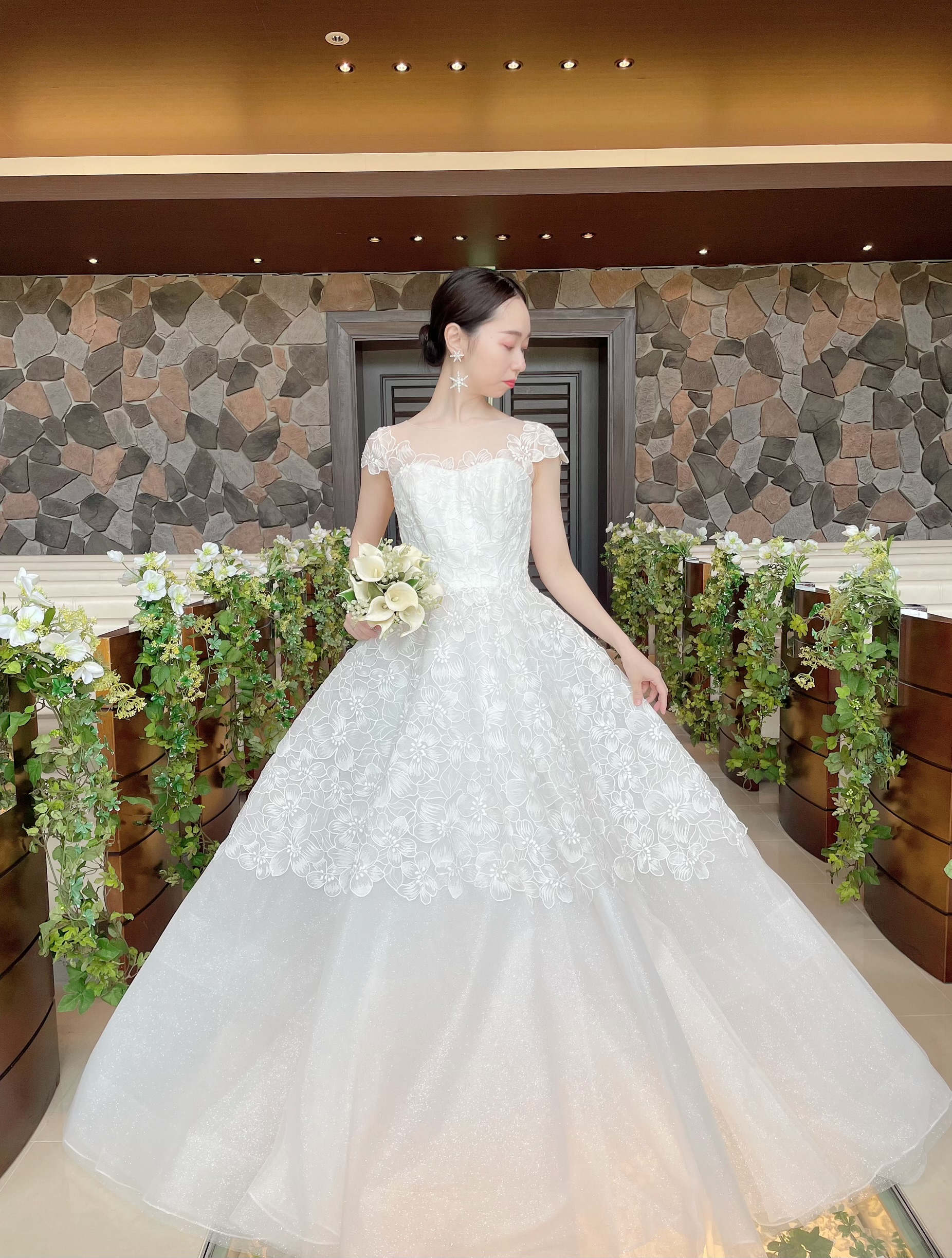 Authentique　オーセンティック　WeddingDress　ウェディングドレス　フラワーレース　Aライン　フォレスターナ軽井沢