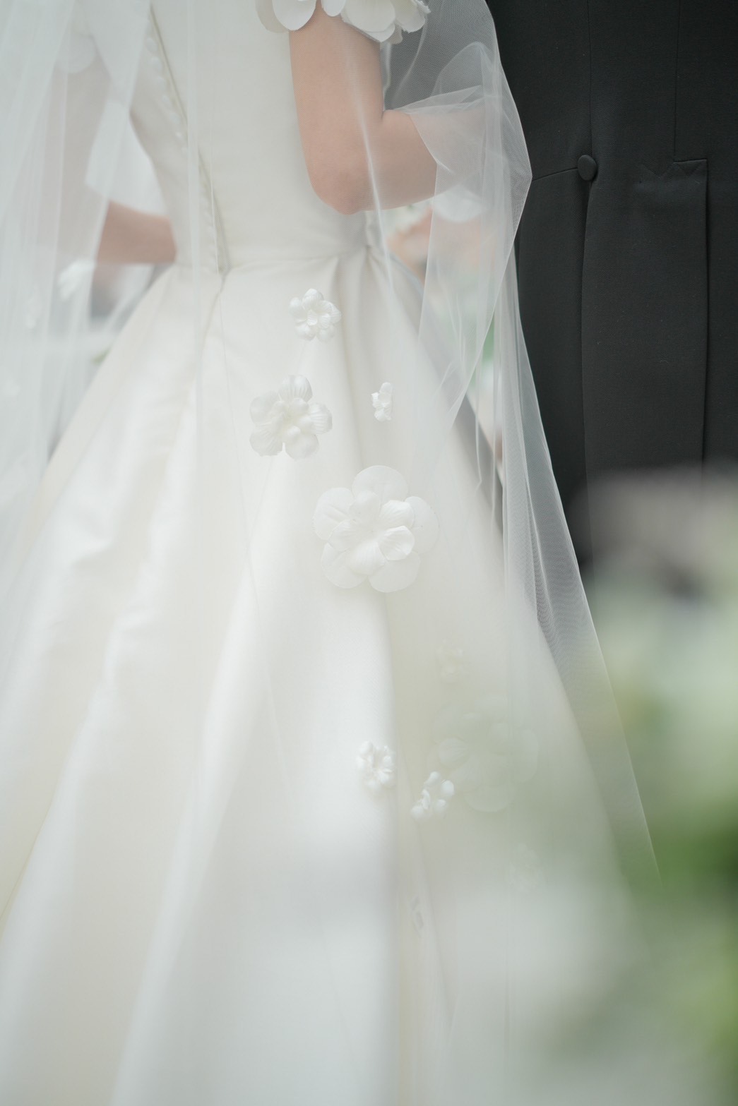 Elie Saab　エリー・サーブ　Wedding dress　ウェディングドレス　Authentique　オーセンティック　ベール