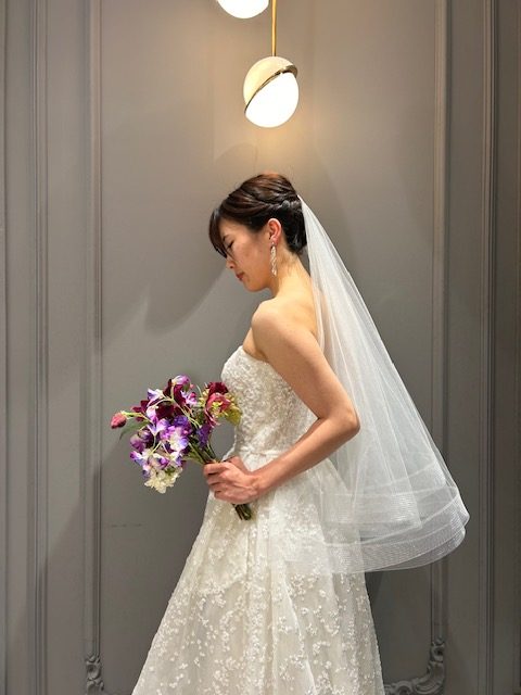 おすすめドレスのご紹介＝スパンコールが輝く華やかなElie Saab(エリー