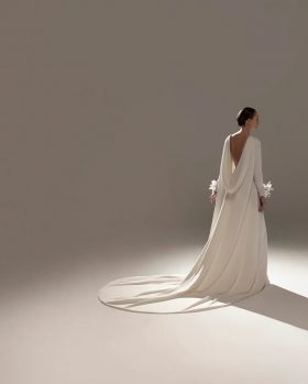 STEPHANE ROLLAND　ステファン・ローラン　WeddingDress　Wedding　ウェディングドレス　Vivre Pour Vivre　スレンダー