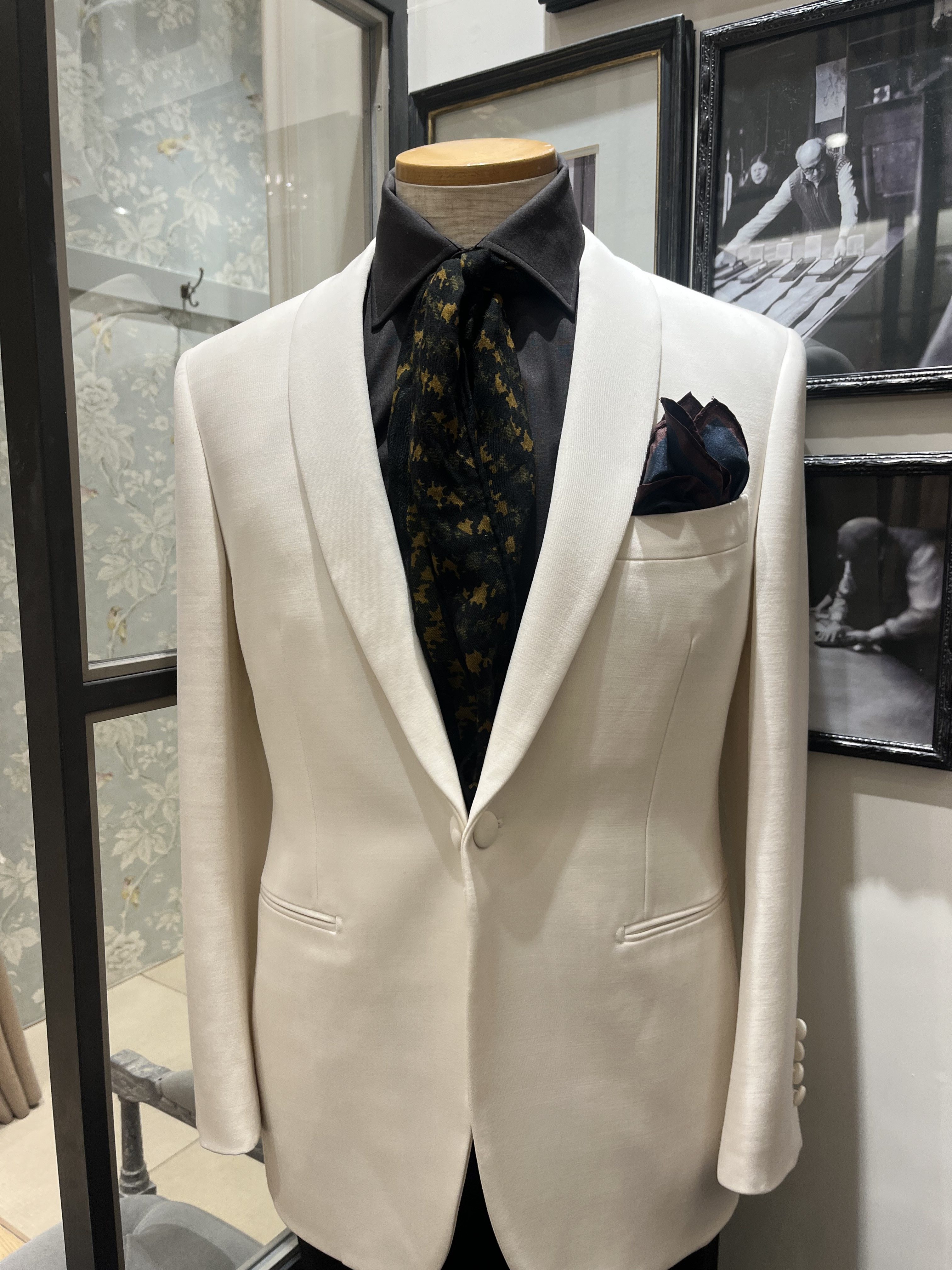 Authentique オーセンティック　メンズ　タキシード　結婚式　シャツ　メンズアクセサリー