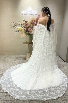 【New in！】Giambattista valli(ジャンバティスタ・ヴァリ) ～あなたらしいスタイルが叶えられる特別なドレス～